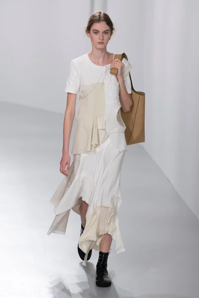 Look 26